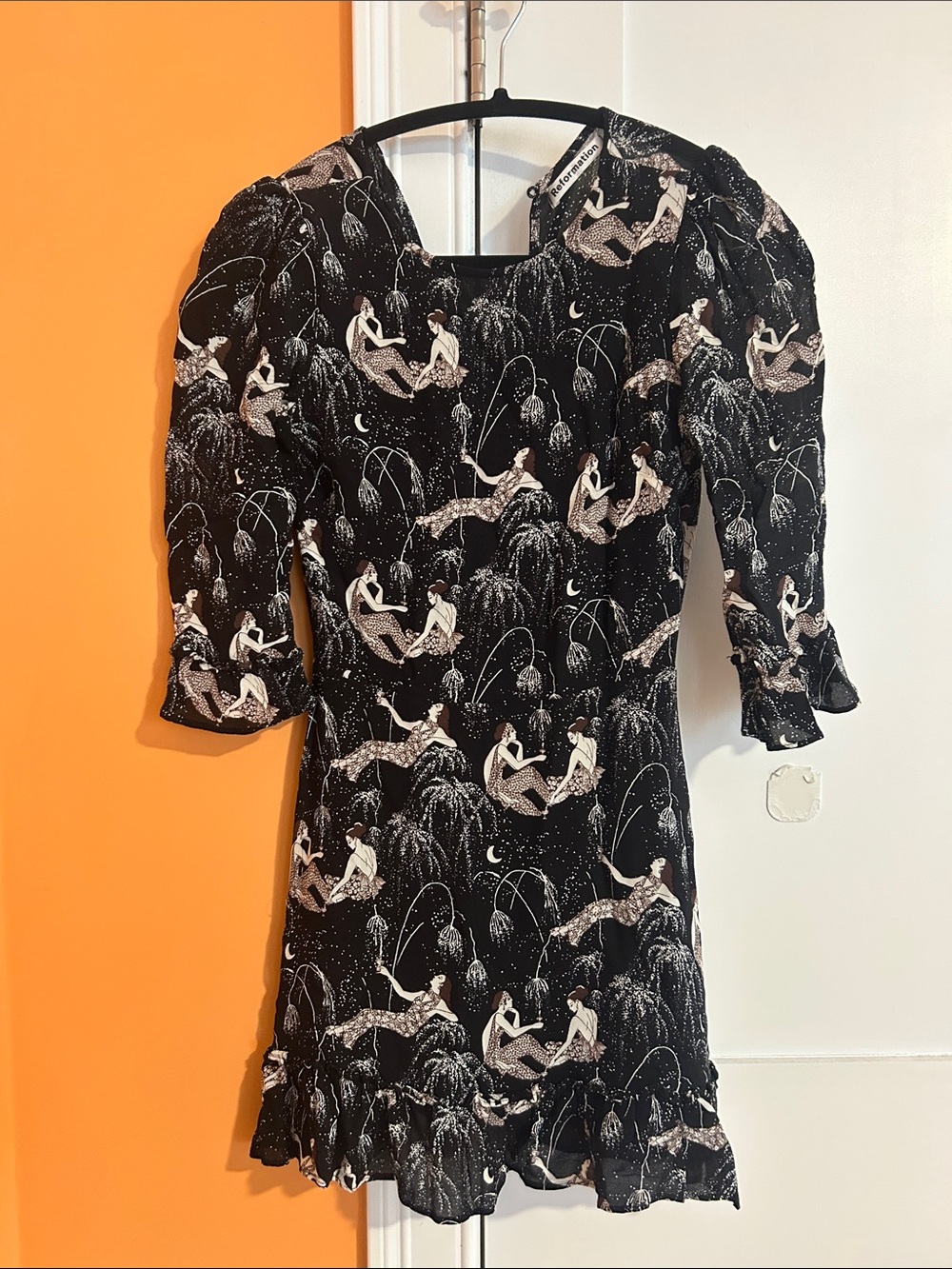 Reformation Doutzen Mini Dress Champagne Print - Picture 3 of 4